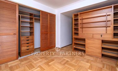 Casa Estilo Colonial de 6D + Piscina. Cercano a Colegio Sagrado Corazón Apoquindo