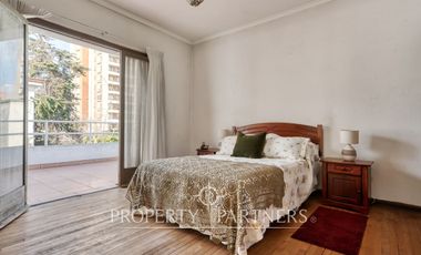 Venta casa con gran terreno, Ñuñoa
