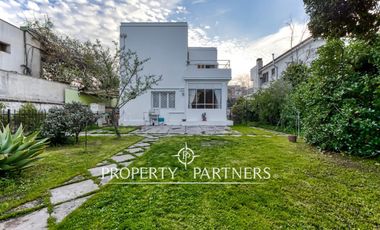 Venta casa con gran terreno, Ñuñoa