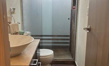 CASA EXCLUSIVA! Recien remodelada