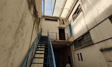 Edificio con Bodega en venta, Col. El Carmen, cerca blvd 5 de mayo, Puebla