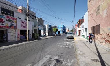Edificio con Bodega en venta, Col. El Carmen, cerca blvd 5 de mayo, Puebla