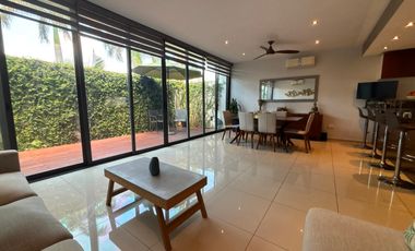 Casa de 3 niveles en Arbolada: seguridad, confort y estilo en un solo lugar