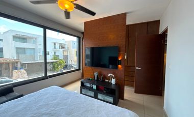 Casa de 3 niveles en Arbolada: seguridad, confort y estilo en un solo lugar