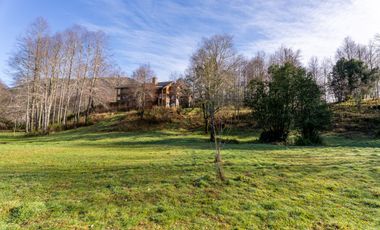 Espectacular casa junto al rio Liucura!
