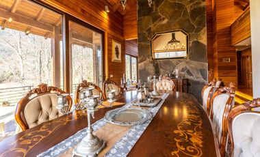 Espectacular casa junto al rio Liucura!