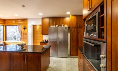 Espectacular casa junto al rio Liucura!