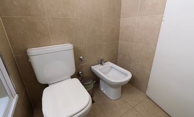 Departamento  en venta 3 ambientes con cochera en complejo 