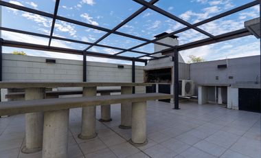 Departamento  en venta 3 ambientes con cochera en complejo 