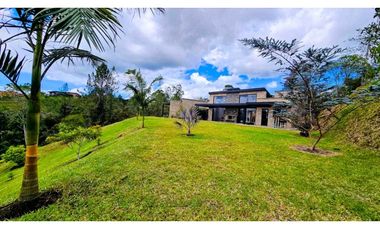 Casa en El Retiro Parcelación Monte Sereno