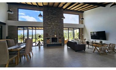 Casa en El Retiro Parcelación Monte Sereno