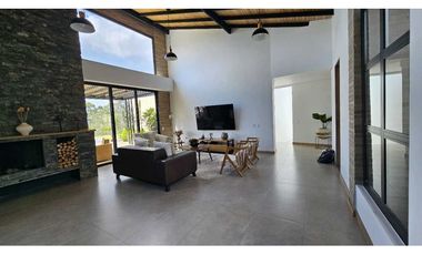 Casa en El Retiro Parcelación Monte Sereno