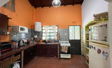 Casa multifamiliar en venta - Morón central