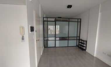 HERMOSO MONOAMBIENTE DIVIDIDO FTE BCON 34 m2