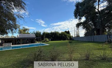 Casa quinta en venta en Lujan