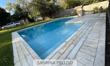 Casa quinta en venta en Lujan