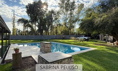 Casa quinta en venta en Lujan