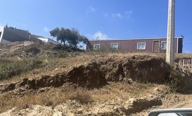 Terreno en esquina Primo Tapia