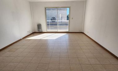 Departamento en S.Fer.-Vias/Centro