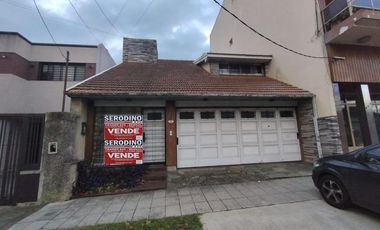 Casa en Bernal Centro - Excelente Ubicación