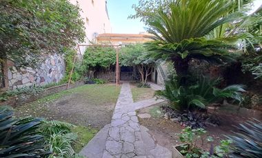 Casa en Bernal Centro - Excelente Ubicación
