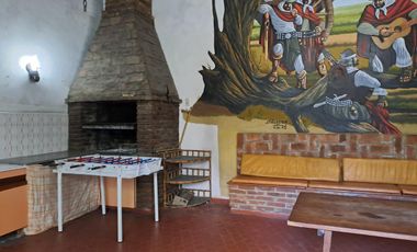 Casa en Bernal Centro - Excelente Ubicación