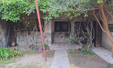 Casa en Bernal Centro - Excelente Ubicación