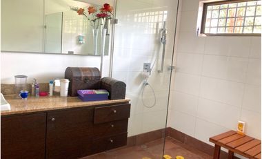 Venta de Finca en La Ceja | Reformada, con vista y huerta productiva