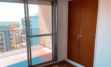 Departamento de Cuatro ambientes en Venta en Quilmes