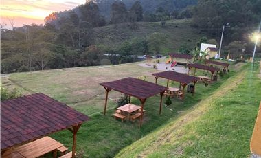 VENTA LOTE CON RESTAURANTE Y CASA LA MESA CUNDINAMARCA