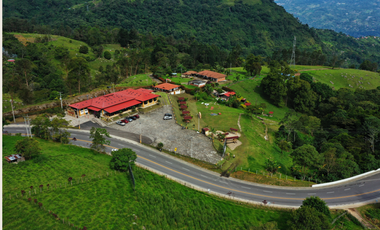 VENTA LOTE CON RESTAURANTE Y CASA LA MESA CUNDINAMARCA