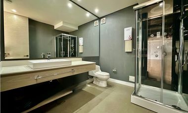 Excelente oficina para arriendo en edificio Semana - El Nogal