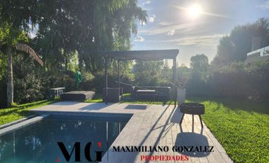Casa en venta, 5 ambientes. Terralagos, Canning.