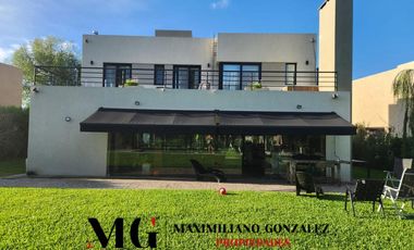 Casa en venta, 5 ambientes. Terralagos, Canning.