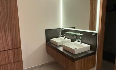 Casa en venta en Fracc. Privado en Coatepec con los acabados más premium