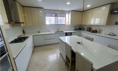Vendo Apartamento tipo Luxury en Altos de Riomar