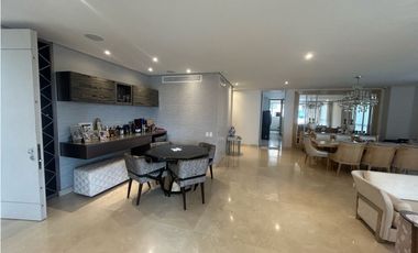 Vendo Apartamento tipo Luxury en Altos de Riomar