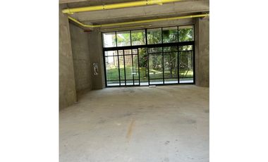 EXCLUSIVO LOCAL PARA ESTRENAR EN LAS LOMAS, EL POBLADO