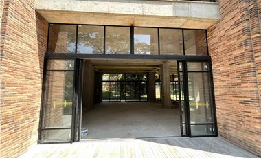 EXCLUSIVO LOCAL PARA ESTRENAR EN LAS LOMAS, EL POBLADO