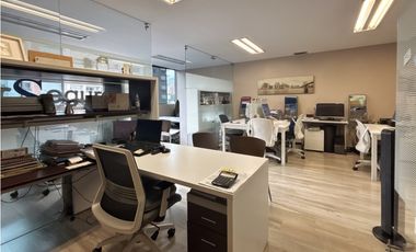Oficina en venta, Milla de Oro, Medellín