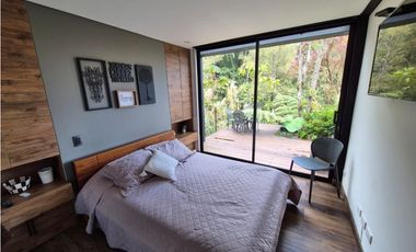 Venta de Hermosa Casa en Alto del Escobero Unidad Cerrada