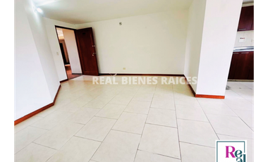 Se Vende Apartamento en 2 Piso - Unidad Cerrada