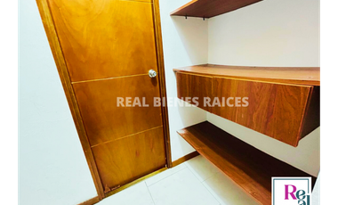 Se Vende Apartamento en 2 Piso - Unidad Cerrada