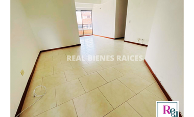 Se Vende Apartamento en 2 Piso - Unidad Cerrada