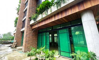 Local Comercial en Arriendo en El Poblado sector Las Lomas