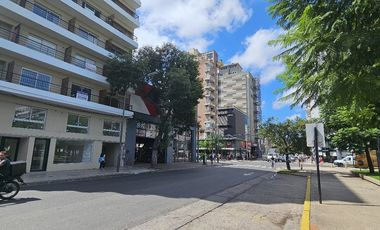 Local en venta - Ubicación estratégica cerca de facultades