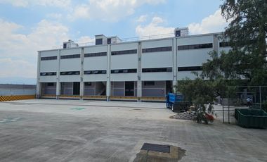 Bodega 500m2 con acceso a trailer y camionetas en Central Poniente Observatorio