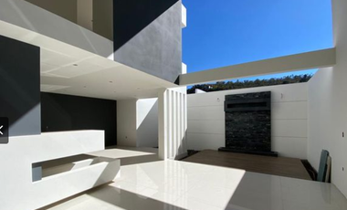 EXCLUSIVA CASA EN VENTA PUNTALBA, MORELIA