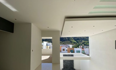 EXCLUSIVA CASA EN VENTA PUNTALBA, MORELIA