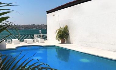 Casa a Pie de Laguna en Venta en Tequesquitengo